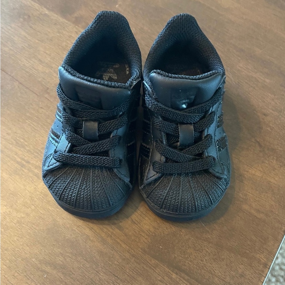 ADIDAS Originals Superstar El I Cloud Black Iridescent baby/Toddler Size 3